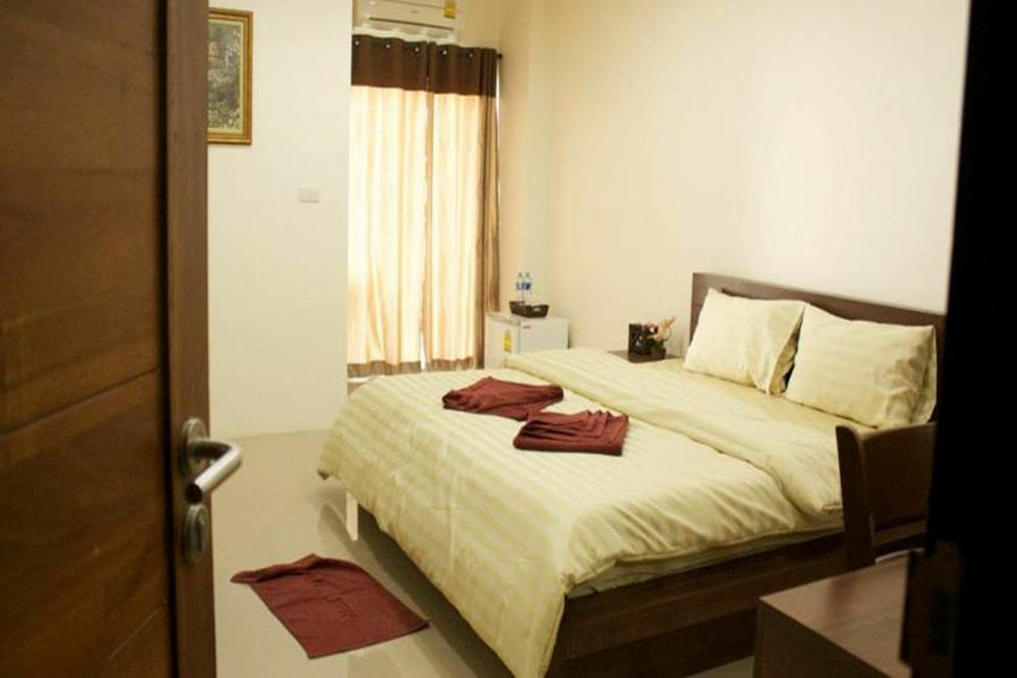 Pc Place Pattaya Luaran gambar